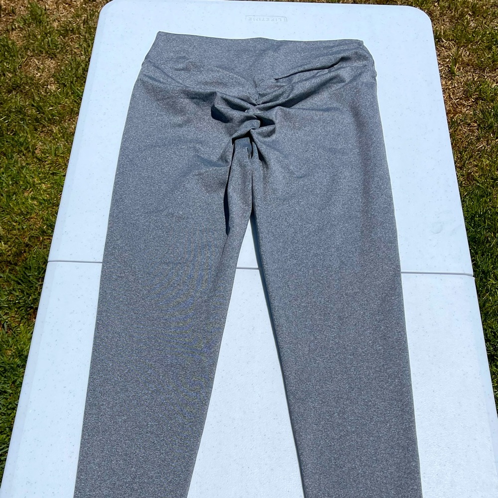 Scrunch butt leggings